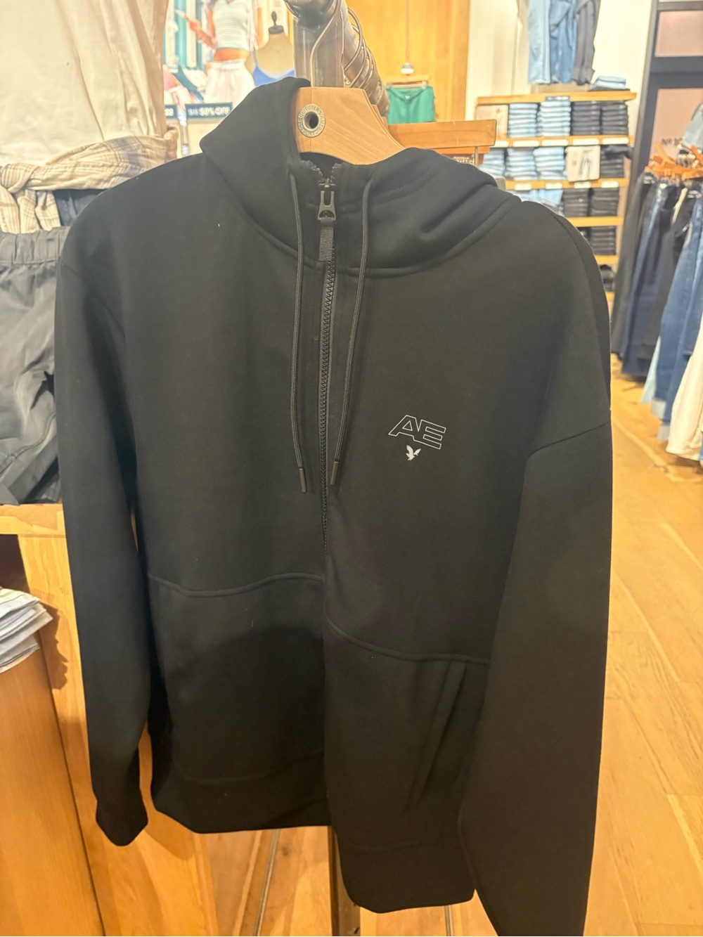 American Eagle Outfitters Men's Black Half-Zip Hoodie